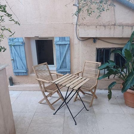 Studio Cosy Au Calme Apartamento Tolón Exterior foto