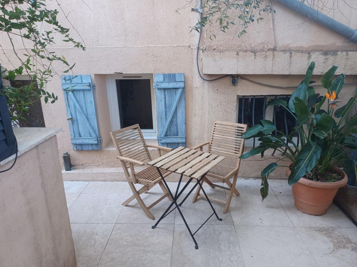 Studio Cosy Au Calme Apartamento Tolón Exterior foto