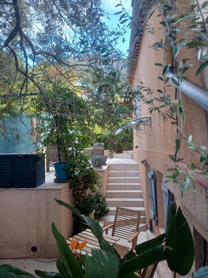 Studio Cosy Au Calme Apartamento Tolón Exterior foto